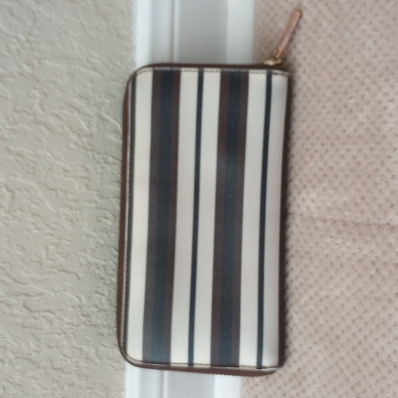 Tory Burch Robinson Striped Zip Around Wallet - Picture 3 of 11